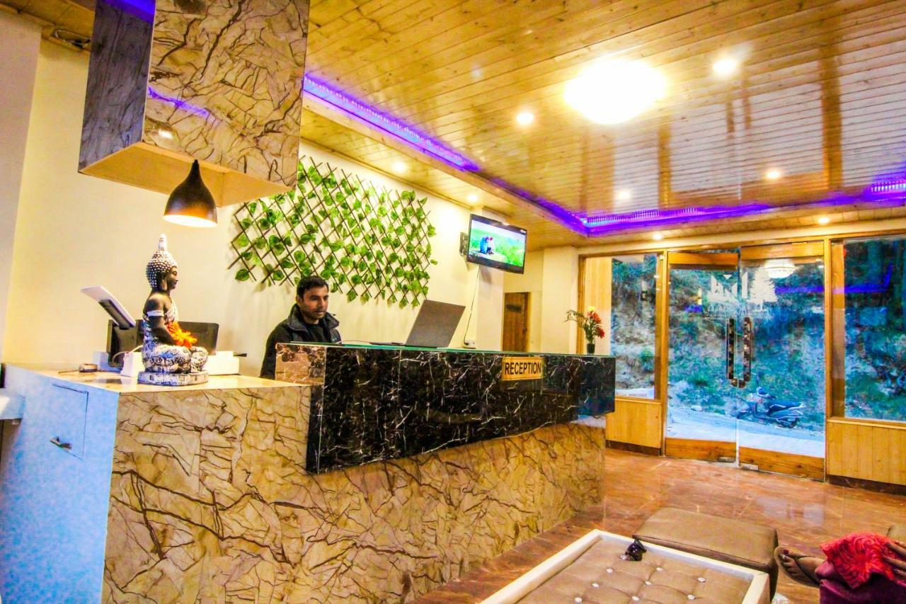 Highq Manali Hotel Bagian luar foto