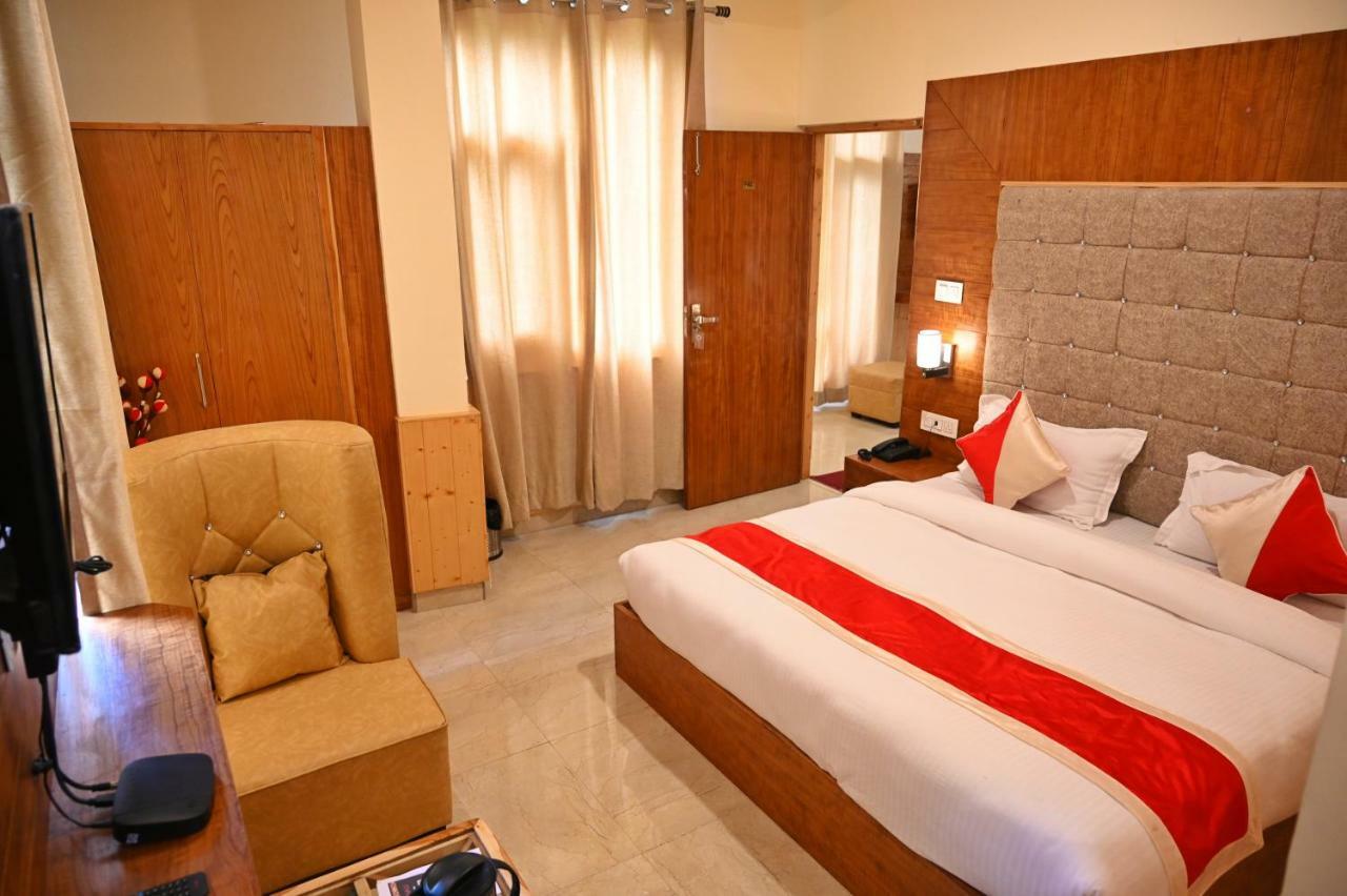 Highq Manali Hotel Bagian luar foto