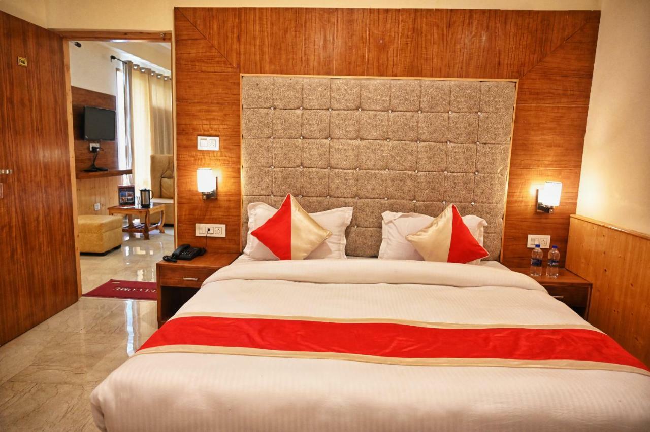 Highq Manali Hotel Bagian luar foto