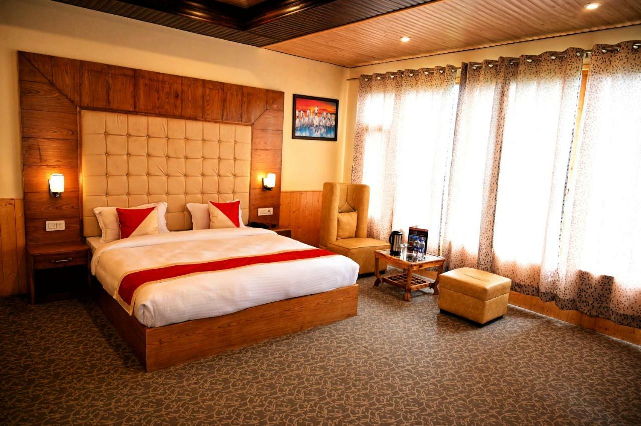 Highq Manali Hotel Bagian luar foto